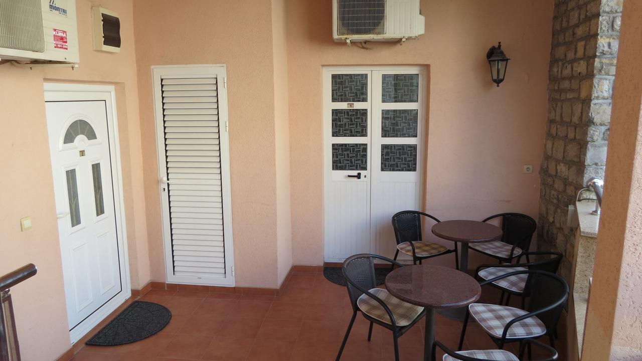 Oaza Hotel Petrovac Exterior photo